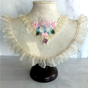 Beautiful feminine vintage style bust form